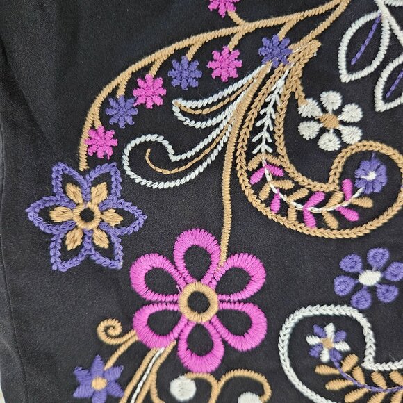 Chico's Black Embroidered Long Sleeve Top Knit Woven Size Small Boho Feminine - Picture 2 of 9